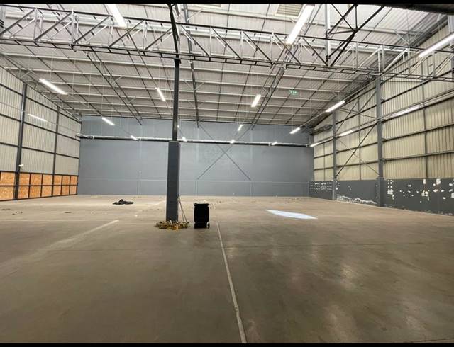 INDUSTRIAL PROPERTY TO RENT IN LOUWLARDIA